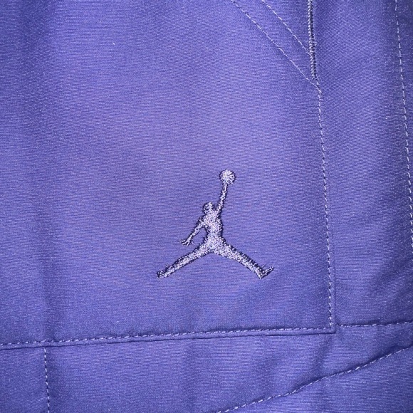 NWT JORDAN Women's Nike Aerolift Running Vest Size S Color: Purple - Picture 4 of 11